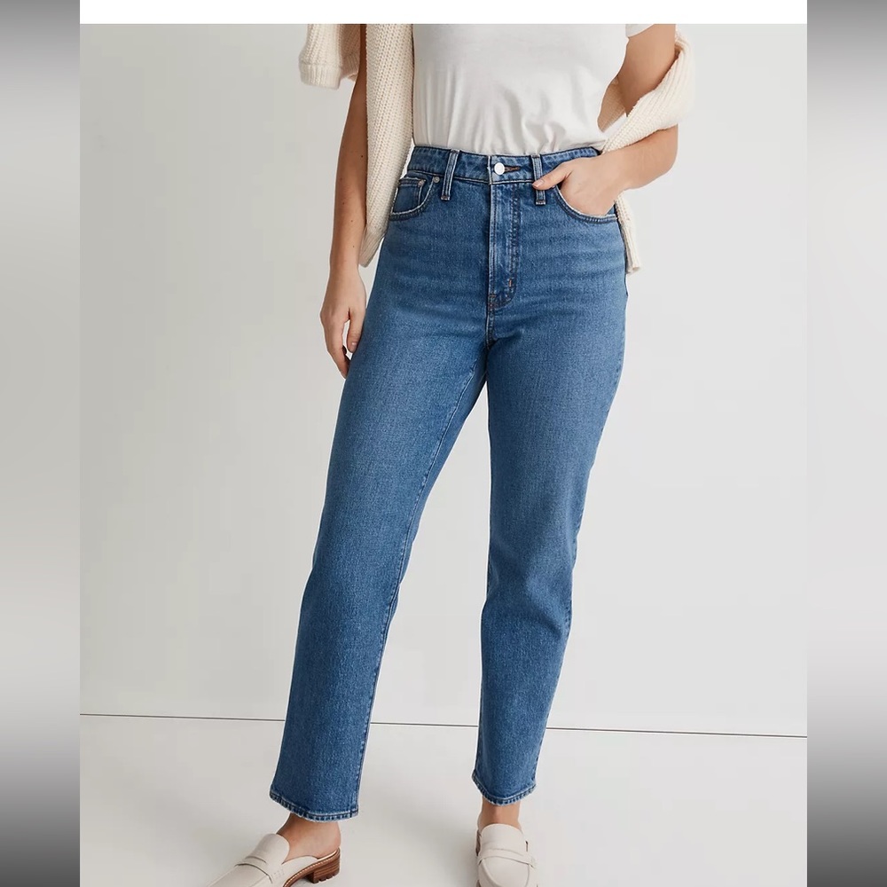 The Tall Curvy Perfect Vintage Straight Jean in Earlwood Wash